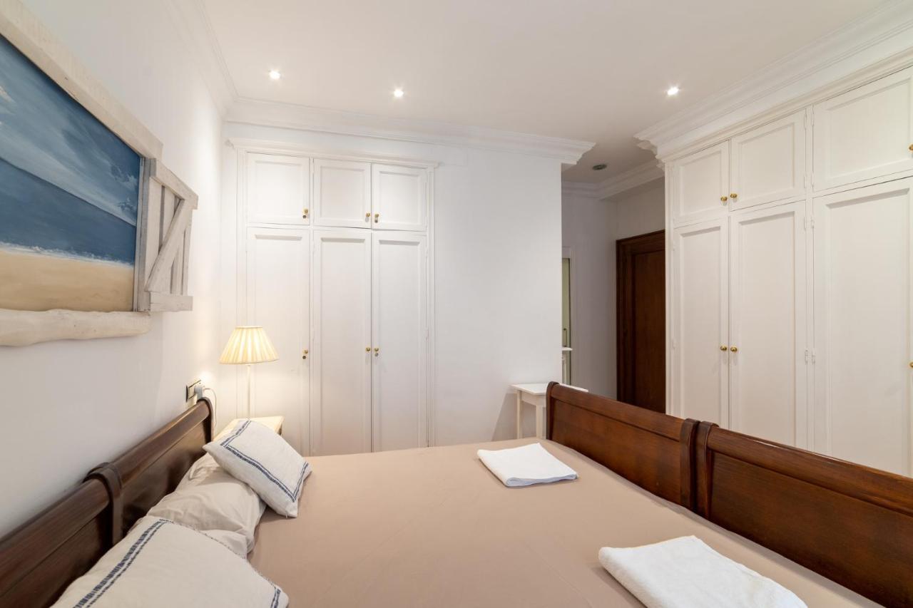 La Concha Cozy Balcony Apartment By Cisan Rentals San Sebastián Exterior photo